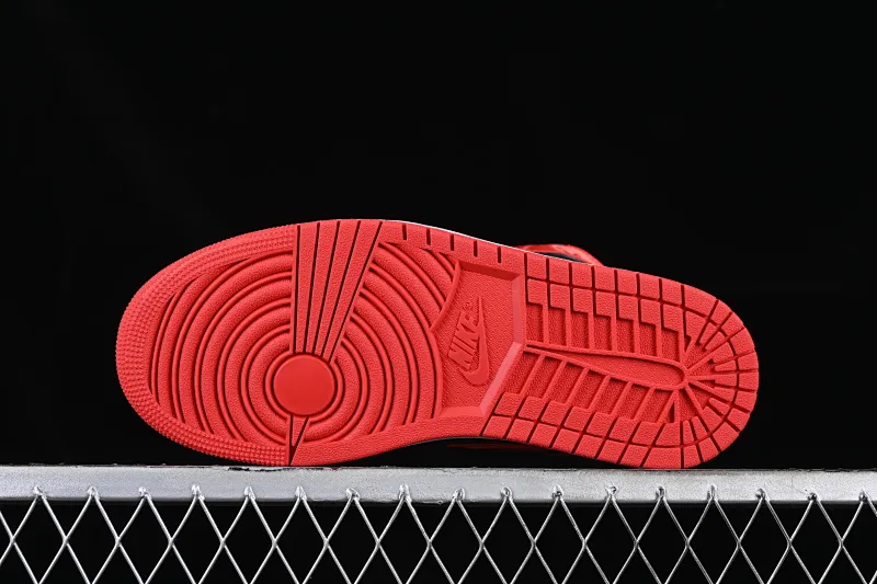 All Categories Air Jordan Jordan Series Basketball Shoes Air Jordan 1 High Air Jordan 1 High OG "Satin Bred" AJ1 Joe 1 Silk Forbidden Wear FD4810-061